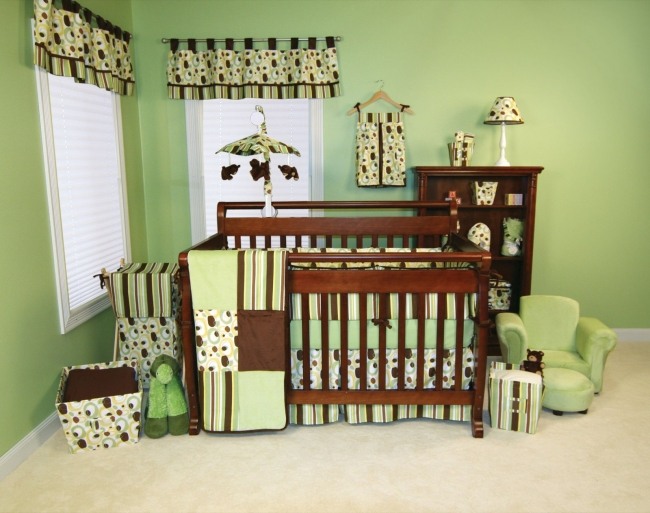 grüne wände dunkelholz wohnideen babyzimmer mit neutralen designs