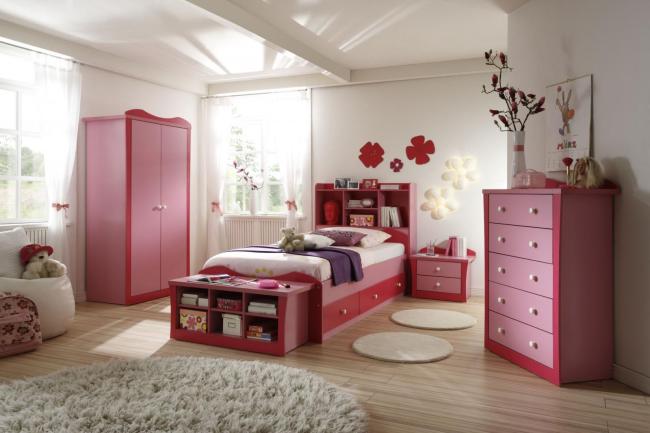 ideen jugendzimmer mädchen rosa möbel shaggy teppich
