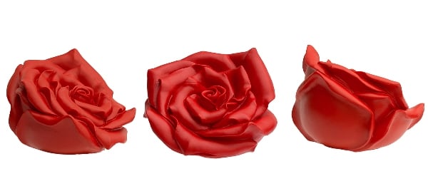 kunststoff rote rosen kunst installation ottmar hörl