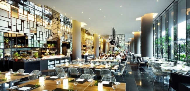 modernes restaurant parkroyal designer hotel in singapur