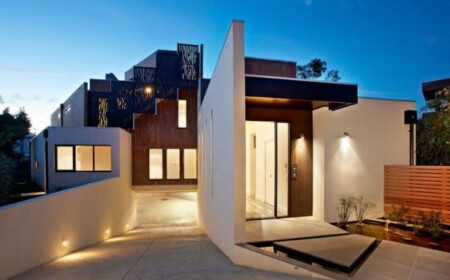 modernes-wohnhaus-melbourne-australien-fassade-holz-beleuchtung