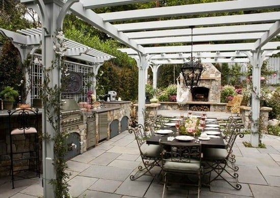romantische ambiente ideen für terrassenüberdachung aus holz