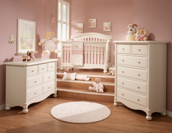 rosa Babyzimmer süße Möbel Design weiße Kommode 