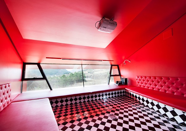 rote ledersofas designer gästehäuser mit modernem interieur