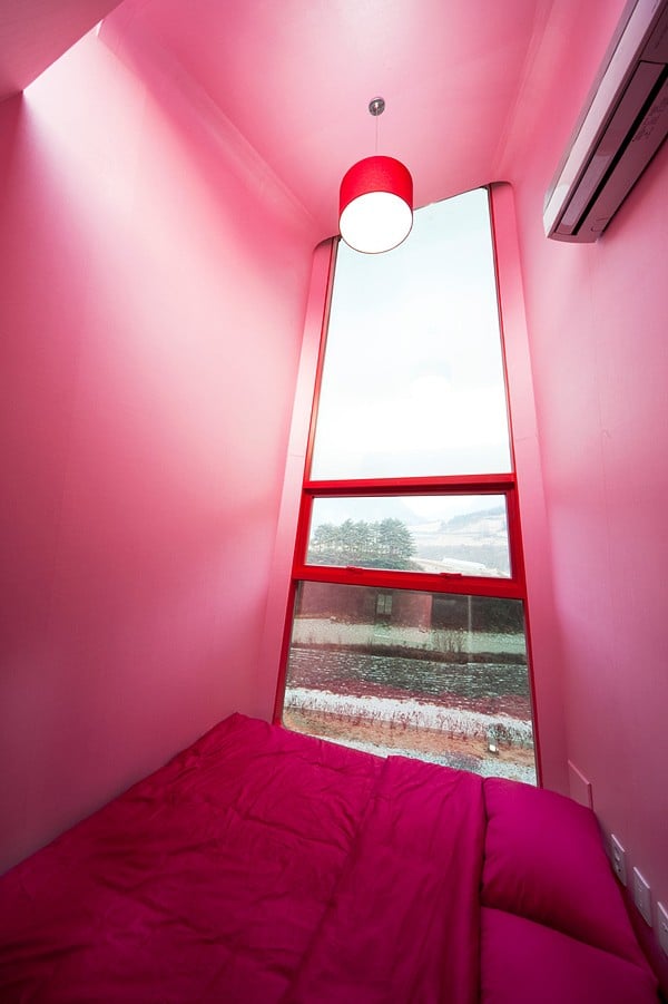 schlafzimmer rot designer ferienhäuser mit modernem interieur
