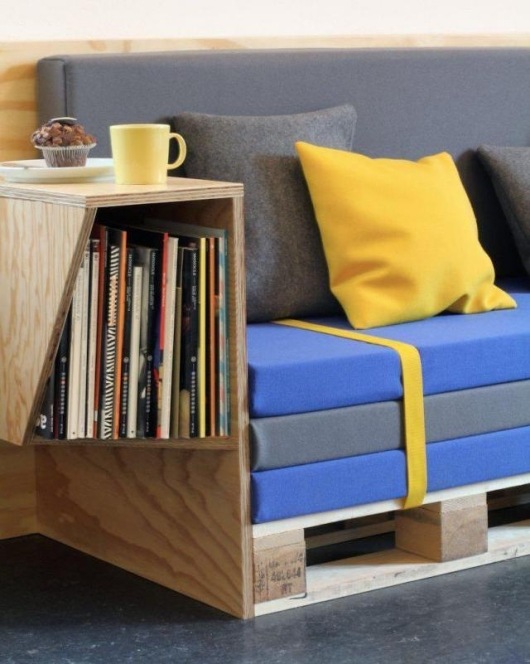 sofa bücherregal ideen für möbel aus holzpaletten