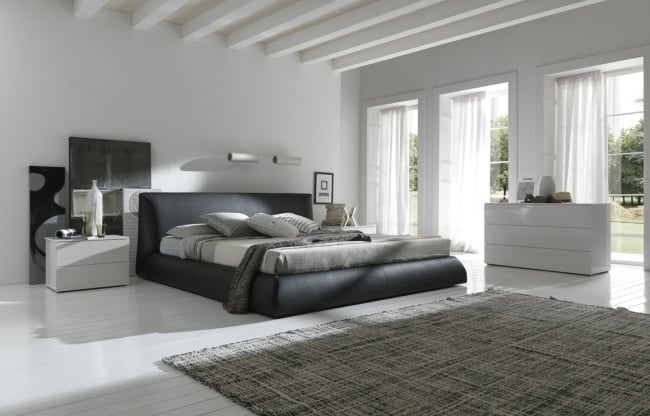 wohnideen schlafzimmer design minimalistisch grau lederbett schwarz