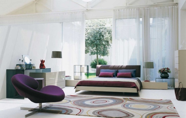 wohnideen schlafzimmer design modern lila teppich kreismuster
