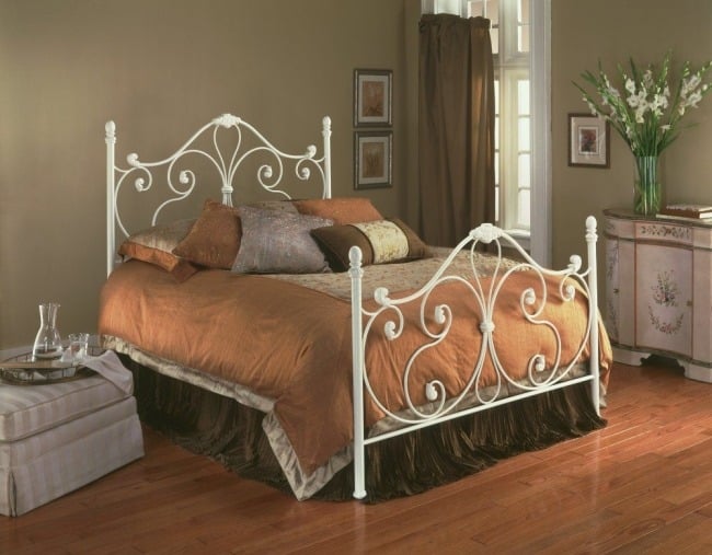 wohnideen schlafzimmer design vintage braun metallrahmen weiß