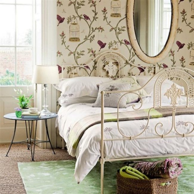 wohnideen schlafzimmer design vintage grün beige blumentapeten