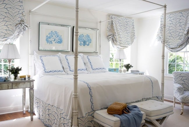 wohnideen für schlafzimmer design vintage weiß blaue dekoelemente