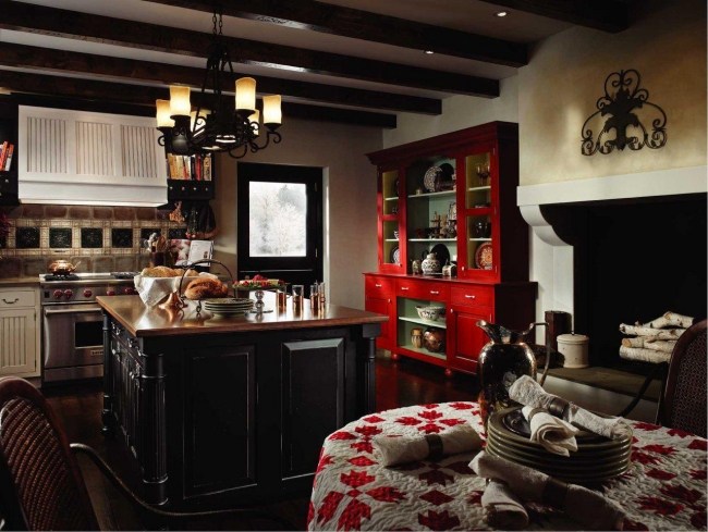 wohnideen küche französischer landhausstil schwarz weiß roter schrank