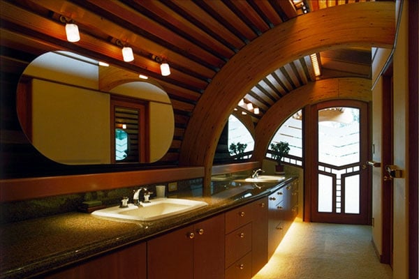Badezimmer Interieur Holz-Wandverkleidung Leuchten-Design Miyasaka-Residenz Obihiro