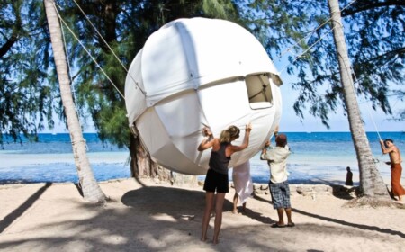 Baumhaus-cocoon-Hängezelt-strand-übernachten