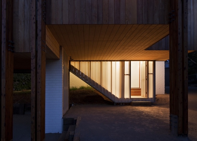 Einfamilienhaus Außentreppe-Holz Nachtbeleuchtung Außenbeleuchtung