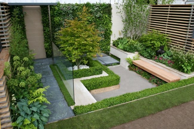 bepflanzte Wand Sitzbank Labyrinth englischer Stil