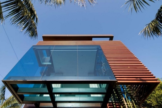 Haus am Strand-Kalifornien Glasfront-Glasboden transparent Indoor Garten