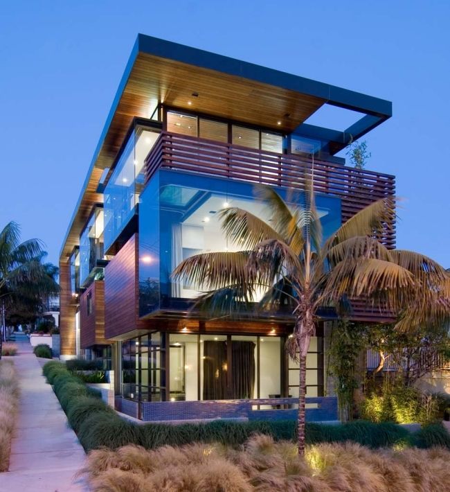 Holzhaus modern Studio9one2 USA-Palmen Bambus Garten vertikal