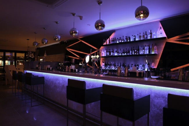 Nachtleben  Essex Bar Lokal LED Leuchten Bar Blancop