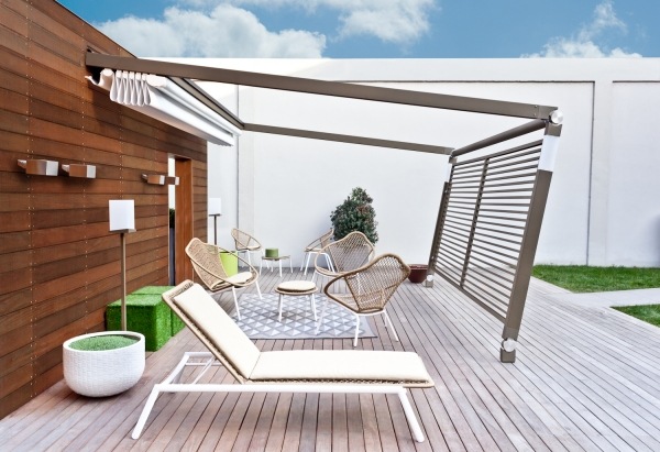 Sonnenschutz Gelenkmarkise-Move Corradi Outdoor Möbel Design