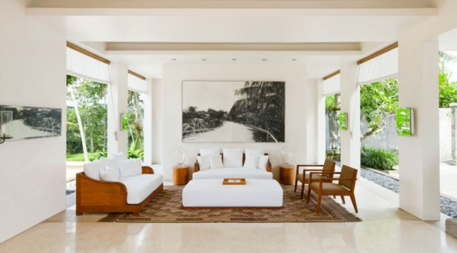 Spa Hotel Bali Ferienhaus weiße Polstermöbel