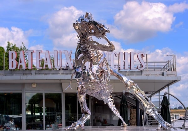 Tyrannosaurus Rex-Saurier Ausstellung-Skelett Paris Seine Fluss