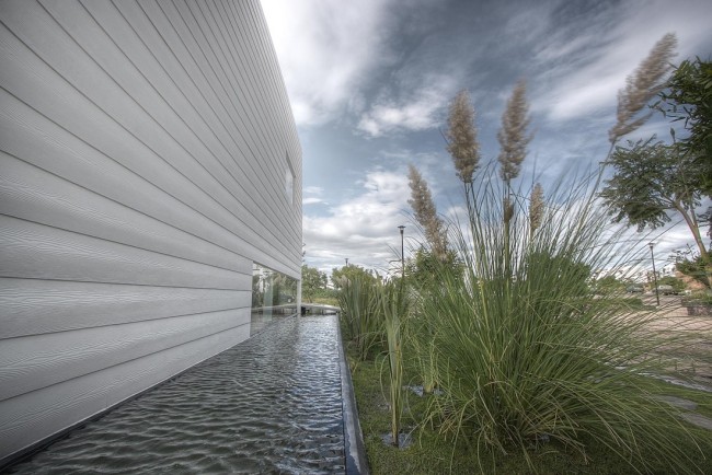Wasserlauf Wassergraben Garten Gestaltung moderne-Landschaft Design