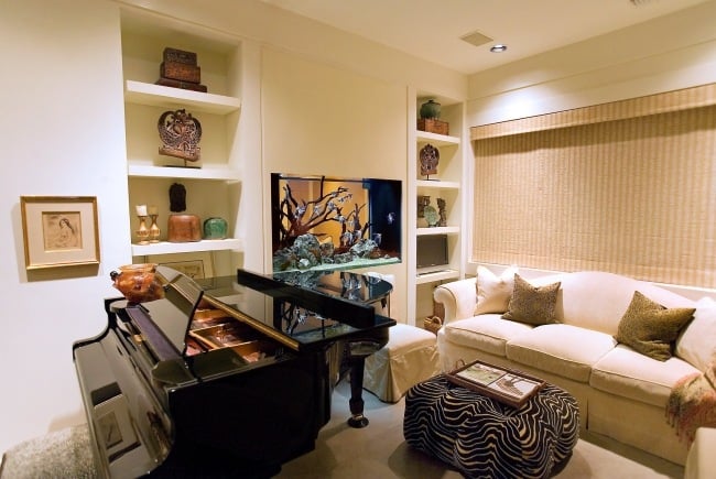 aquarium ideen design wohnzimmer klavier elfenbein farbe