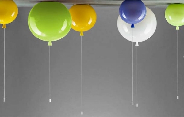 bunte farben verspielte designer leuchten in ballon form