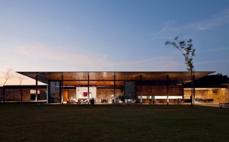 jacobsen-arquitetura-flachdachhaus-terrasse-wiese