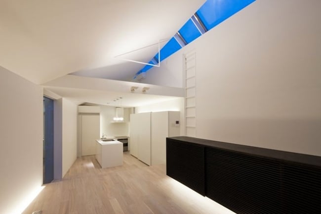 kleines wohnhaus tokyo minimalismus weiß einbauleuchten