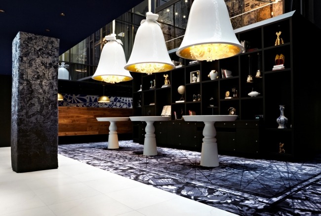 luxushotel design marcel wanders amsterdam glocken kronleuchter