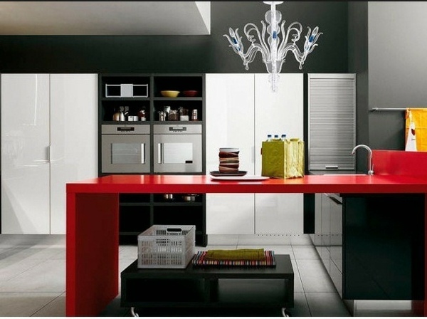Design Küche weiß rot Tisch