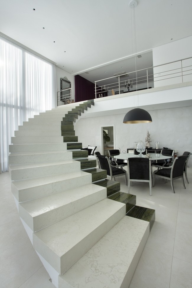 moderne treppe ohne geländer marmor teil farbe