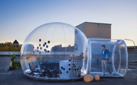 seitenblick-rundform-das-mobile-badezimmer-bubble-design