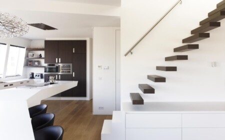 treppen-dunkelholz-modernes-penthouse-design-himacscf