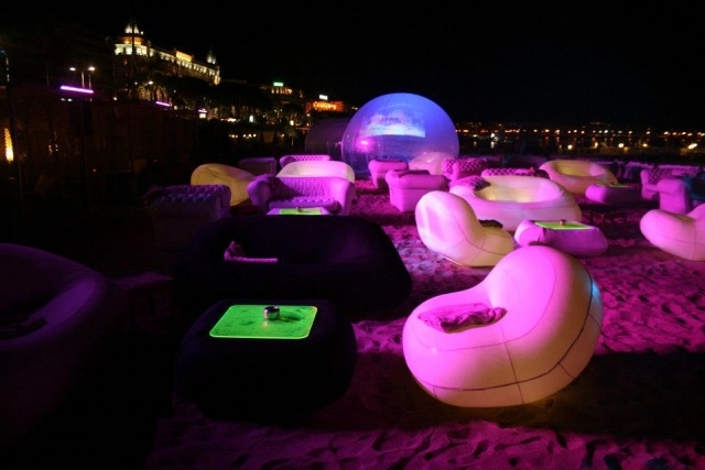 Aufblasbare Möbel LED Beleuchtung fugu lounge strand
