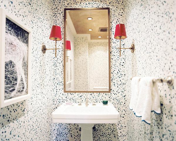 Badezimmer Wand-Gestaltung getupft Tapeten Muster Spiegel Rahmen-Waschbecken
