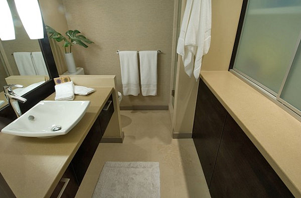 Beige Badezimmer-handtücher Waschbecken-Design modern-Seifenhalter Zimmerpflanze