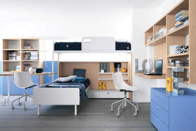 Kinderbetten Design-Etagenbett Schrank Blau-Weiß bastistella Bürostuhl
