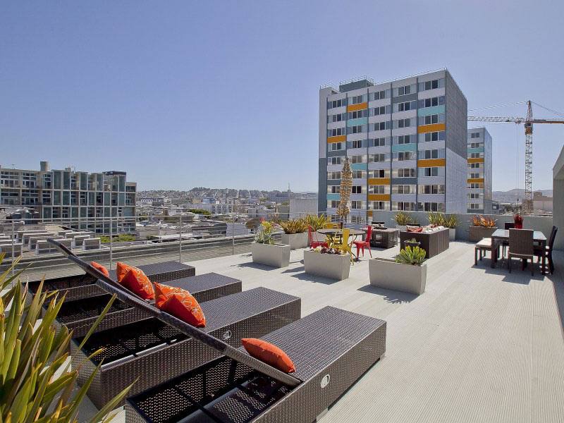 Penthouse Loft mit dachterrasse San Francisco sonnenliegen rattan
