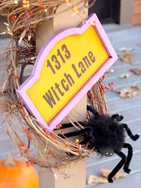 außendeko ideen halloween party hexen straßenschild spinnen