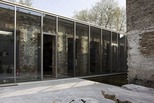 backstein glaswand modernes wohnhaus umbau in düsseldorf