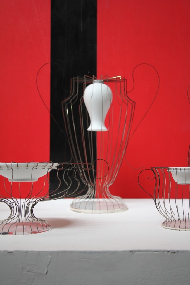 designer vasen weißes porzellan edelstahl hülle antike look