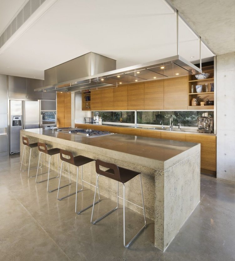 Küche mit Kochinsel -modern-design-beton-edelstahl-holz-industrial-stil