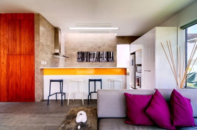 lila dekokissen casa seta designer wohnhaus mit dachterrasse