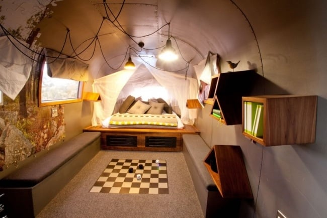 lustiges design old mac daddy designer hotel mit wohnwagen