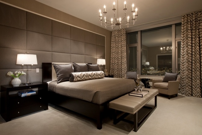 modernes schlafzimmer braun creme polsterung wand kronleuchter