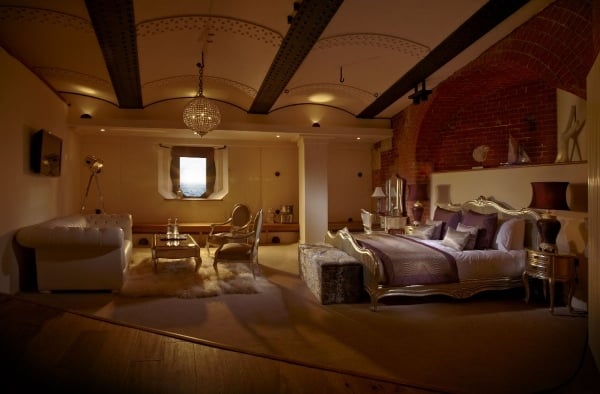 schlafzimmer elegant spitbank fort hotel im meer als marinefestung