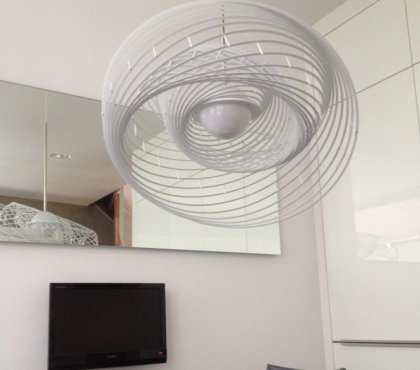 spirale-weiß-helio-pendelleuchte-design-bartek-studio